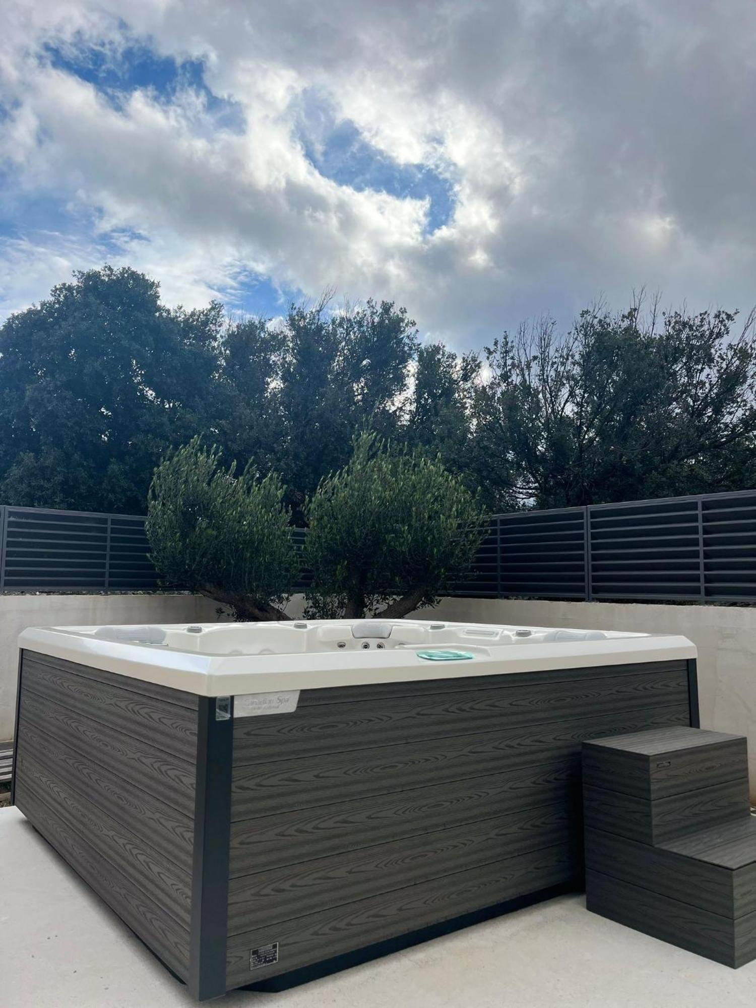 Luxury House Natanel Βίλα Škrip Εξωτερικό φωτογραφία